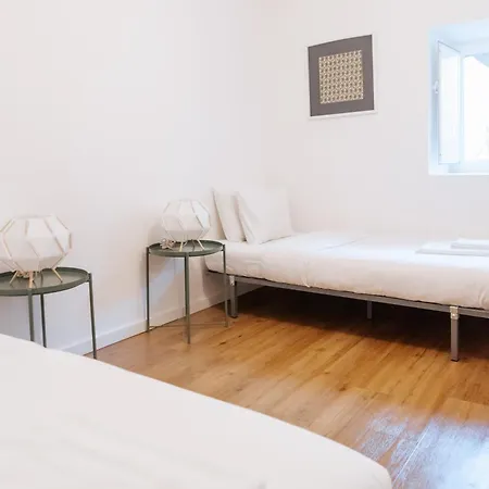 Diogo's Alcantara Ii By Mycelia * Lisboa